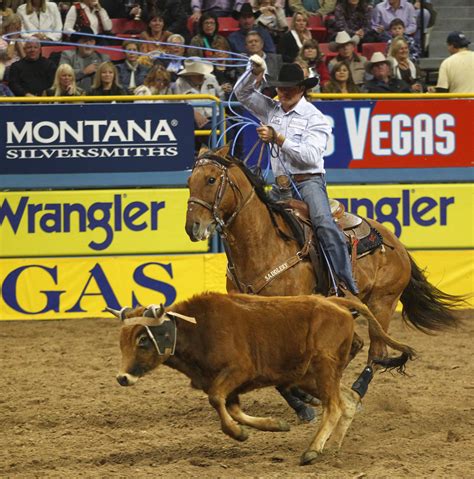 Team Roping At The Second Round Of The Nfr Las Vegas Review Journal