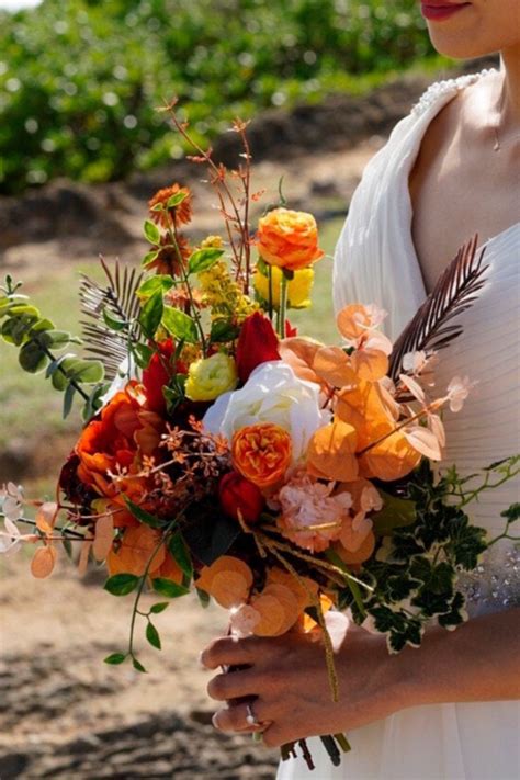 17 Bold And Beautiful Burnt Orange Bridal Bouquets — Inspiration And