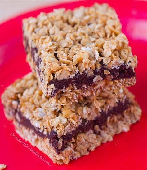 Pour the chocolate mixture over the crust in the pan, reserving about 1/4 cup for drizzling and spread evenly. No-Bake Chocolate Banana Oatmeal Fudge Bars