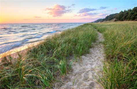 6 Incredible Best Beaches In Michigan To Visit This Summer