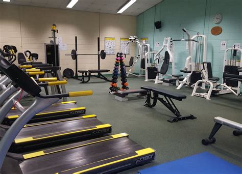 WOTTON COMMUNITY SPORTS CENTRE | Hussle.com