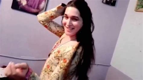 Pashto Hot Beautiful Girl Dance At Home 2016 Youtube