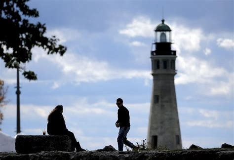 Lake Erie Lighthouse Tour Explore Beacons At Marblehead Lorain