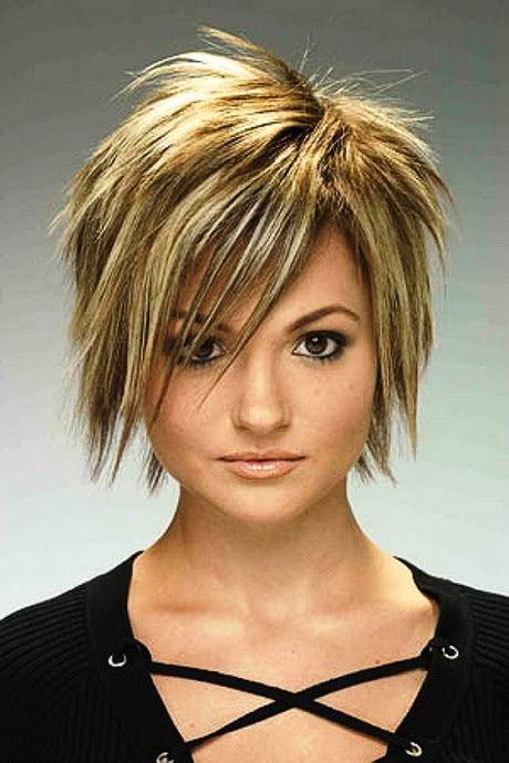 Here are 50 edgy medium length hairstyles for you. Medium funky hairstyles