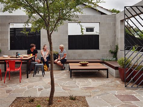Garden ideas with porphyry crazy paving - Eco Outdoor