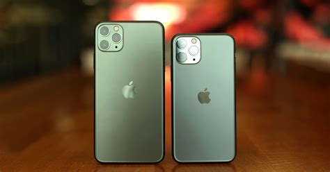 Apple iPhone 11 Pro Max (64GB, Midnight Green)