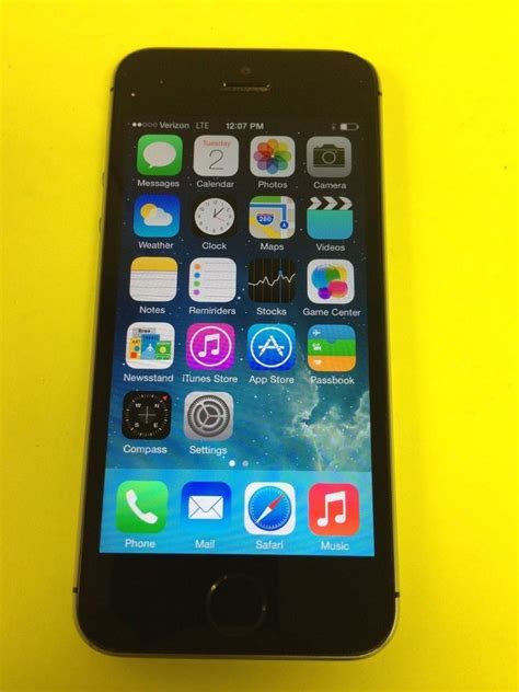 Apple Iphone 5s 16gb Space Gray Factory Unlocked Great Condition
