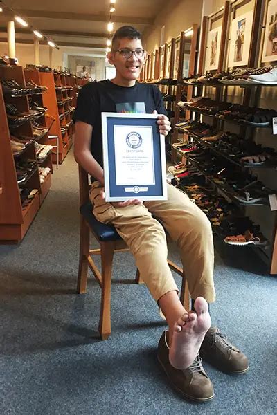 Customised Shoes Made For Man With The Largest Feet After They Grow Even Bigger Guinness World