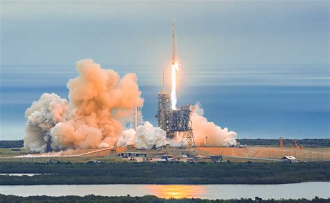 Spectacular SpaceX Space Station Launch and 1st Stage Landing - Photo ...