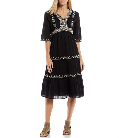 Reba V Neck 34 Sleeve Embroidered Tiered Midi Dress Dillards