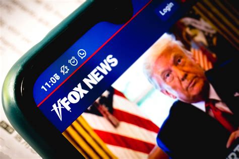 Fox News Ratings Drop Cnn Ousts Fox News As No 1 Cable News Network Vox