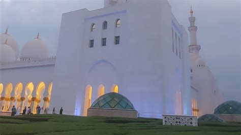 المسجد الكبير الشيخ زايد في أبو ضبي الجزء التاني Youtube