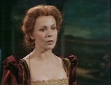 Claire Bloom as Gertrude in the 1980 BBC film version of Hamlet ...