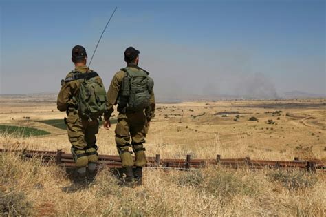israel retaliates after stray projectile from syria lands in golan heights i24news