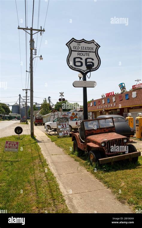 Old Route 66 Landmarks Hi Res Stock Photography And Images Alamy