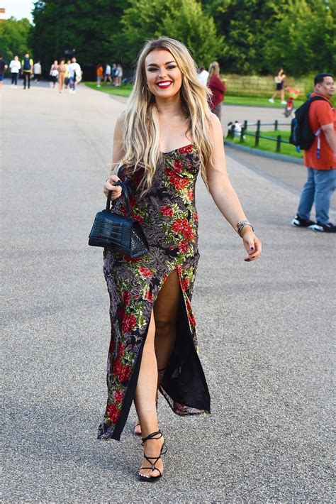 Tallia Storm Shows Off Her Sexy Legs In London 15 Photos Nude Celebrity