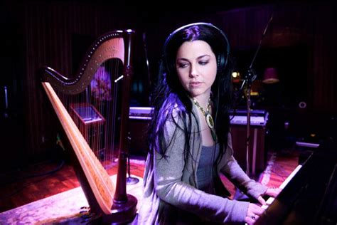 How Evanescence Frontwoman Amy Lee Brought Her Voice To Life Smashing
