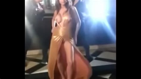 Anushka Sharma Boobs Shown During Shooting Xvideos