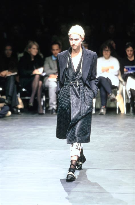 Comme Des Garçons Fall 2000 Ready To Wear Collection Vogue