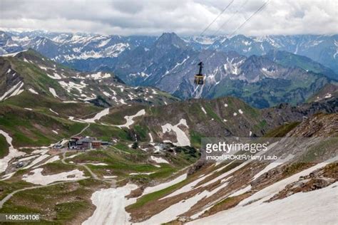 Nebelhorn Cable Car Photos And Premium High Res Pictures Getty Images