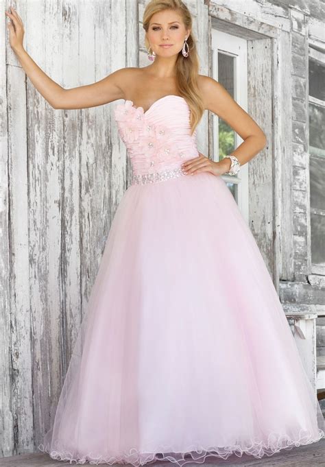 Whiteazalea Ball Gowns Ball Gowns With Attractive Bodices