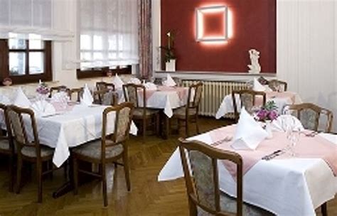 Yelp is a fun and easy way to find, recommend and talk about what's great and not so great in lampertheim and beyond. Hotel Deutsches Haus in Lampertheim - HOTEL DE
