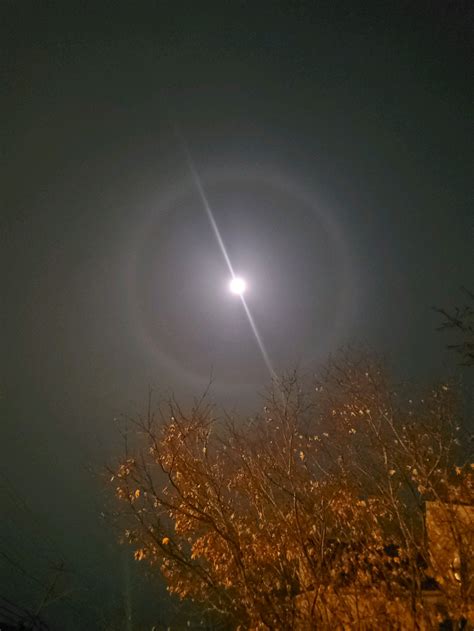 There Was A Ring Around The Moon Tonight Shockingly Caught The Whole