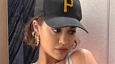 Rita Ora Flaunts Her Toned Abs In A Grey Crop Top As She Shares A Cosy