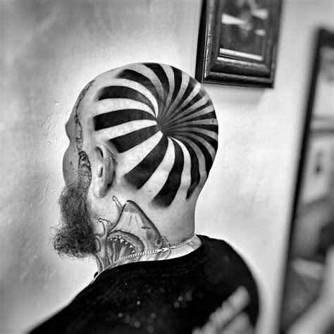 Tattooist Creates Optical Illusion Making It Look Like Man Has Hole In Head