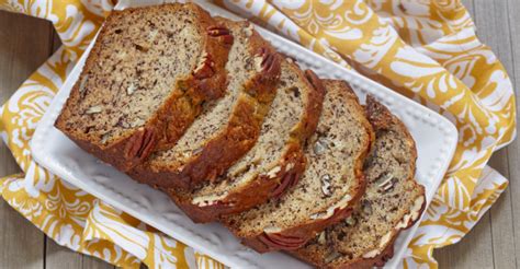Thousands of people make it every day. Moist, nutty bread flavored with the seasonings and spices that your tummy loves. | Best banana ...