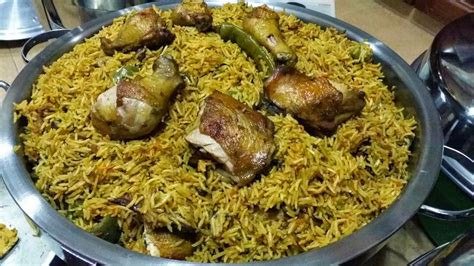 كبسة, kabsah) adalah rumpun hidangan nasi yang berasal dari timur tengah—tepatnya arab saudi di mana dianggap sebagai hidangan nasional mereka. Di celah-celah kehidupan: RESEPI NASI ARAB KABSAH