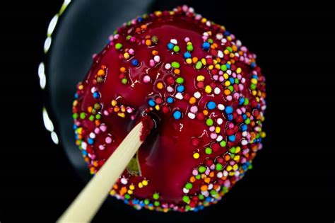 50 Dark Candy Apple Red Stock Photos Pictures And Royalty Free Images