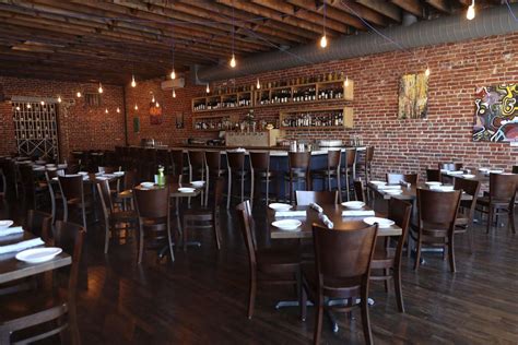 Review Dundees Baela Rose Is One Of The Best New Restaurants In Omaha