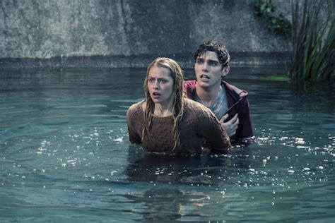 Warm Bodies Movie Review Love In The Time Of Zombies Sheknows