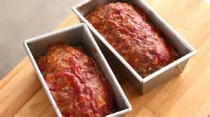 Italian meatloaf with marinara sauce. Meatloaf with Chili Sauce Videos | Chili How to's and ...