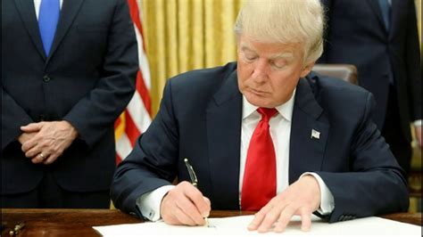 Trump Signs Executive Order On Ordering The Selected