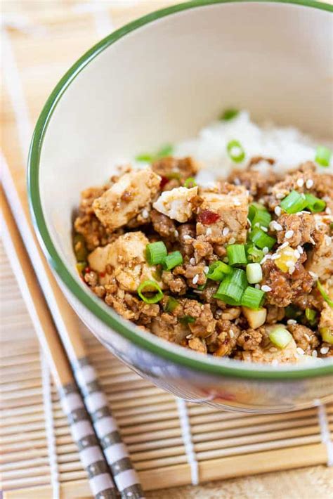 Ground Pork Stir Fry Ricetta Rapida Di 15 Minuti Con Tofu E Scalogno