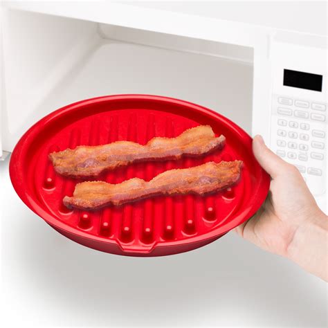 A Zakwave Plastic Microwave Tray Will Have You Makin Bacon In No Time