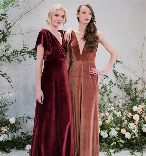 Are you looking for the fashion bridesmaid dress? 7 Gorgeous bridesmaid dress colours for autumn wedding