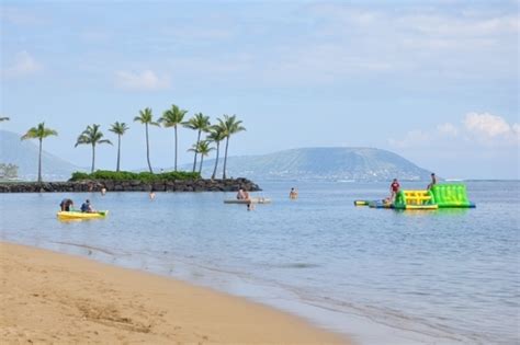 Waialae Beach Park In Honolulu Hawaii Kid Friendly Attractions
