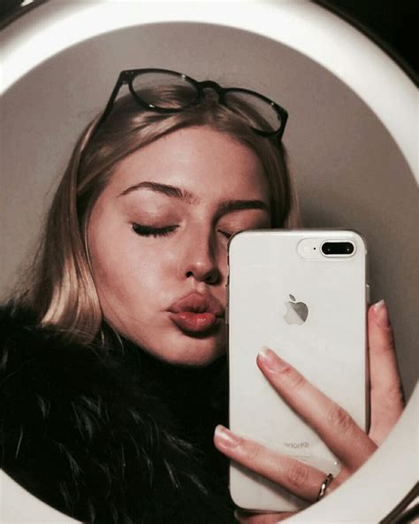 Pin By Selma Aliji On Beauties Selfie Ideas Instagram Selfie Poses