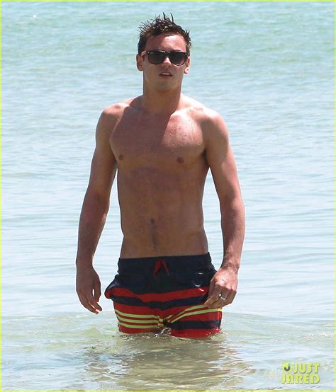 Tom Daley Shirtless Beach Boy Before Diving World Series Photo