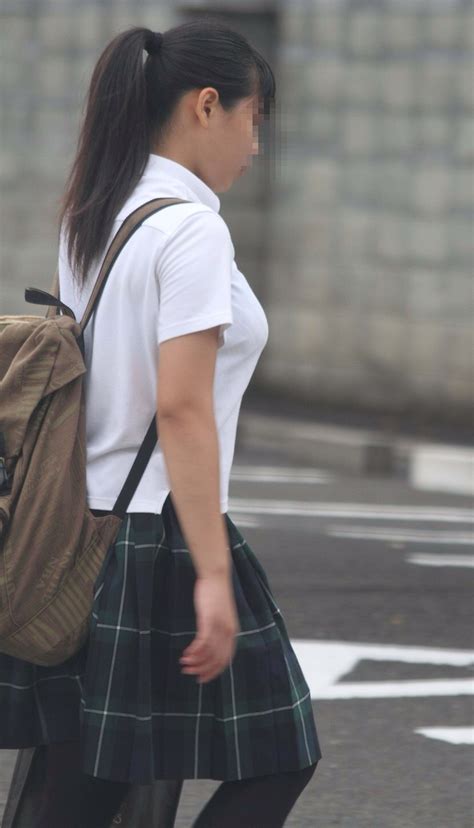 【jk街撮り盗撮エロ画像】制服でもわかる着衣巨乳生理中で乳がパンパンに張った女子高生たちww エロ画像ミルナビ