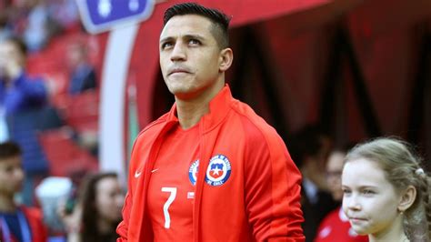 i want to play in the champions league alexis drops arsenal exit hint sporting news canada
