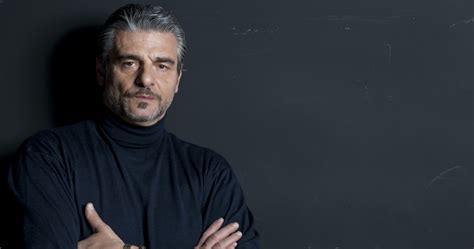 Bir ferrarispor olarak takımdan ayrılması üzer. Maurizio Arrivabene Replaces Marco Mattiacci as Scuderia ...