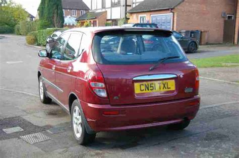 Daihatsu 2001 SIRION EL RED Car For Sale