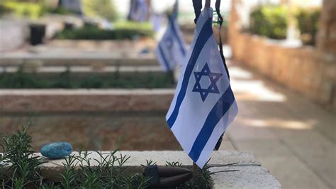 Israel Begins Memorial Day Events In Honor Of Fallen Soldiers