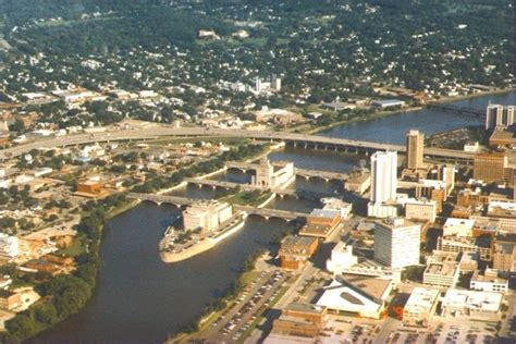 Cedar Rapids Ia City Places To Travel Cedar Rapids
