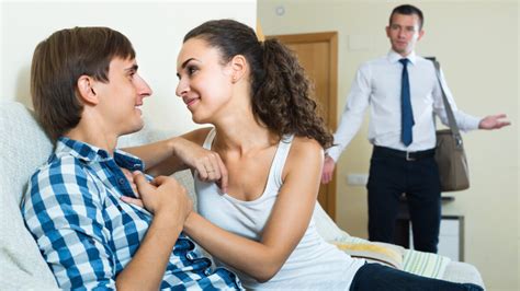 6 Subtle Signs Your Wife Is Cheating Istorytime