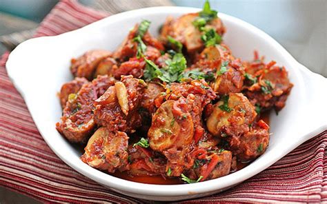Masala Mushroom Bhuna: Indian Spicy Sauteed Mushrooms [Vegan] - One ...